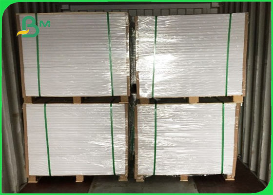 140gm Putih Uncoated Woodfree Sheet Paper Kecerahan Tinggi