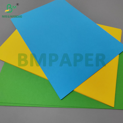 110gsm 150gsm Warna Bristol Paper Untuk Kerajinan DIY 700 x 1000mm Percetakan yang baik