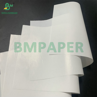 60gsm 65gsm Lembut Glossy Light Wight Lapisan Kertas Cetak Untuk Pembungkusan Hadiah Natal