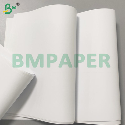 Lembar kertas cetak ofset tanpa lapisan dengan penyerapan tinta yang baik