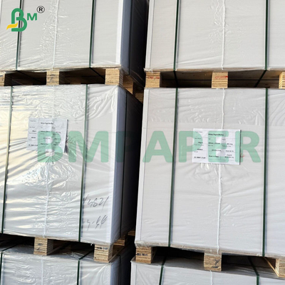 Lembar kertas yang sangat menyerap kelembaban