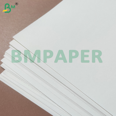 Pulp Daur Ulang Kayu Bebas kertas tak berlapis Lembar untuk Berbagai Buku