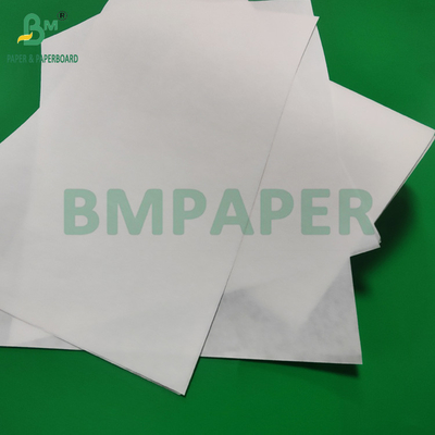 90grs White Kraft Paper Untuk Tas Belanja Pakaian 77 x 110cm Kekuatan Tinggi