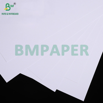 300gm 350gm White Uncoated Paperboard Untuk Hangtag High Smoothness 70 x 100cm