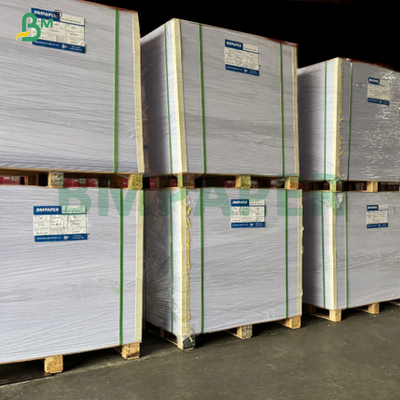 300gm 350gm White Uncoated Paperboard Untuk Hangtag High Smoothness 70 x 100cm