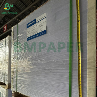 300gm 350gm White Uncoated Paperboard Untuk Hangtag High Smoothness 70 x 100cm