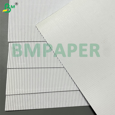 Kertas Bergelombang Bergelombang Putih Dapat Dicetak 100Gsm Untuk Pengemasan Kotak