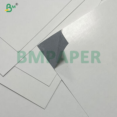310gsm tahan lipat halus Black Core TCG Cardstock untuk mencetak kartu permainan