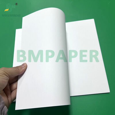 Kertas Sampul Woodfree Uncoated 250gsm 300gsm Untuk Pencetakan Buku 61 x 86cm