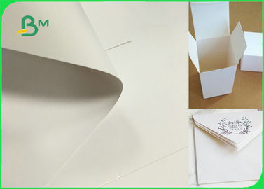 100% Pulp Kayu Disesuaikan C1S Ivory Paper Board Lipat 250gsm