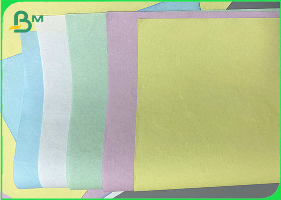 Warna-warni 55gsm NCR Carbonless Copy Paper Reel Untuk tanda terima Kurir CB CF CFB